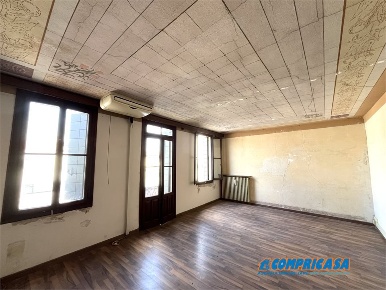Foto Case semi ndipendenti a Borgo Veneto Saletto di 300 m² con 8 locali