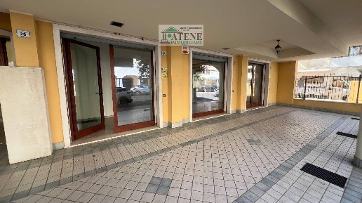 Foto Locale commerciale in VIA monaco 26b, Quartu Sant'Elena Quartu