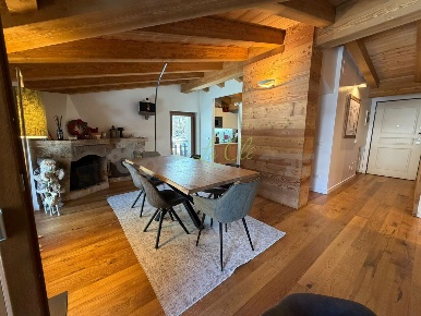 Foto Mansarde a Courmayeur Centro di 116 m² con 3 locali in vendita