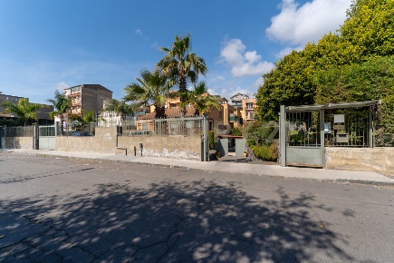 Foto Villa a schiera in Via Maria Gianni 81, Catania Picanello di 200 m²