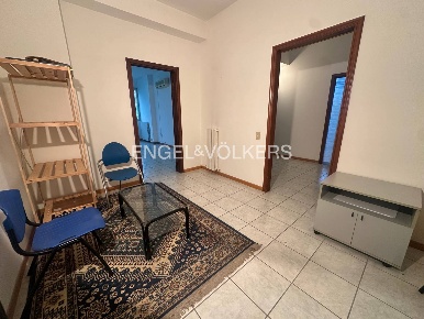 Foto Ufficio in Corso Vittorio Emanuele II 163, Pescara di 120 m²