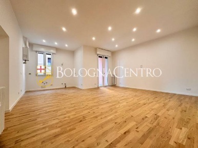 Foto Appartamento in Via Maria Gaetana Agnesi, Bologna Massarenti di 101 m²
