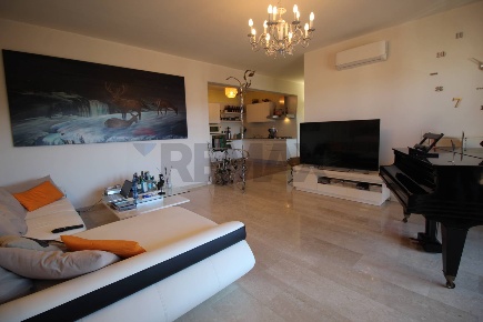 Foto Appartamento in VIA PETOS 48, Ponteranica di 152 m² con 4 locali