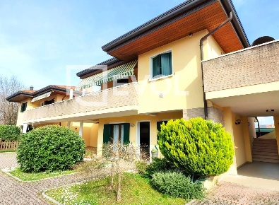 Foto Appartamento in via Nogaredo 74, Martignacco Casanova di 132 m²