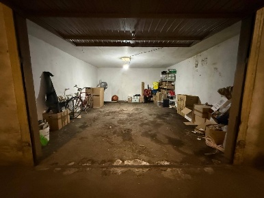 Foto Posti auto in Via Barducci 10, Caserta Ferrarecce - Università