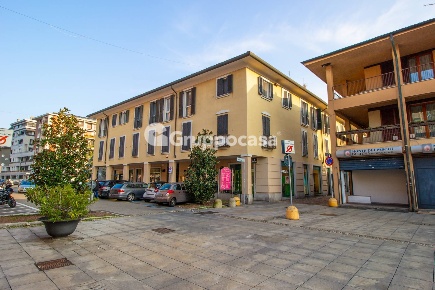 Foto Ufficio in Via Mazzini 34, Magenta Centro di 83 m² con 3 locali