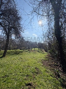 Foto Terreno residenziale in Via Vignone, Agra Due Cossani di 1340 m²