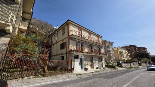 Foto Case semi ndipendenti in Via Magni, Arce Centro di 250 m² in vendita