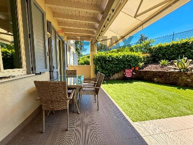 Foto Appartamento in via del molino, Padenghe sul Garda Centro di 106 m²