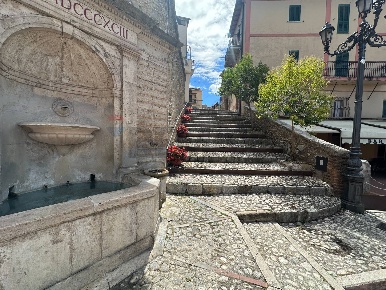 Foto Appartamento a Poggio San Lorenzo Centro di 77 m² con 3 locali