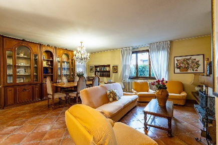 Foto Villa a schiera in via peucher 3, Besana in Brianza Centro di 235 m²