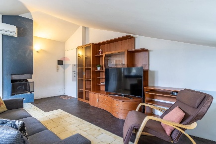 Foto Attico in via leone XIII 1, Casatenovo Centro di 65 m² con 2 locali