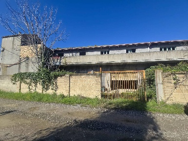 Foto Rustico in Contrada Vallemerlo, Francavilla al Mare di 250 m²