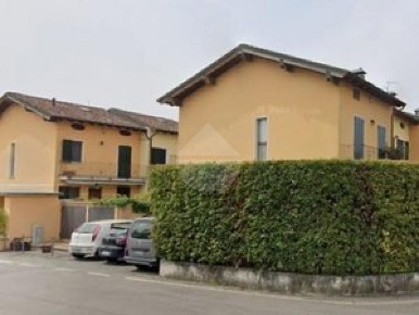Foto Appartamento in Risorgimento, Castelcovati di 143 m² con 8 locali