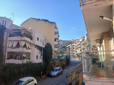 Foto Appartamento in San Jachiddu, Messina Giostra di 95 m² con 3 locali