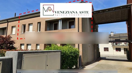 Foto Appartamento in Via Losson Centro, Meolo Centro di 131 m² con 2 locali