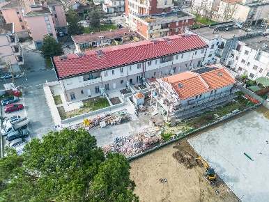 Foto Appartamento a Cascina Semicentro di 113 m² con 5 locali in vendita