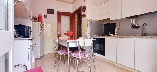 Foto Appartamento a Massa Centro di 65 m² con 3 locali in vendita