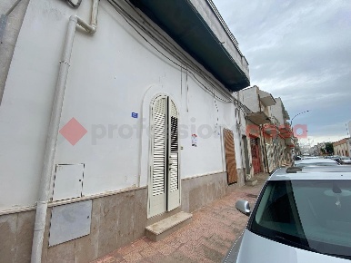 Foto Appartamento in Via Roma 122, Avetrana di 65 m² con 2 locali