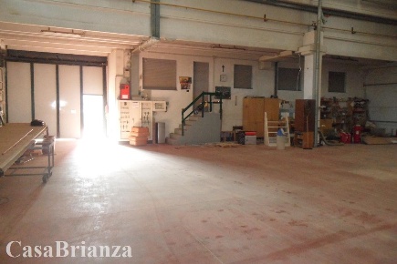 Foto Capannone industriale a Biassono Zona Industriale di 750 m² in affitto