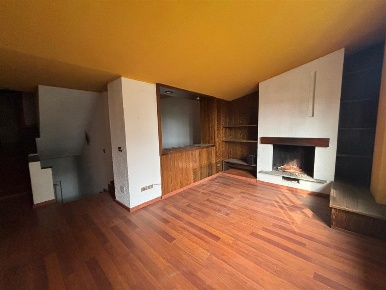 Foto Appartamento a Ornago di 90 m² con 3 locali in vendita