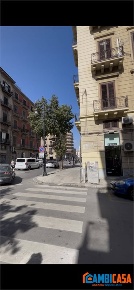 Foto Locale commerciale in Via Ammiraglio Gravina, Palermo Roma - Cavour