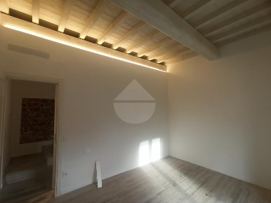 Foto Casa indipendente in Piazza  G. Di Vittorio, Poggio a Caiano di 100 m²