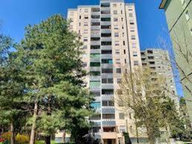 Foto Appartamento a Milano Gallaratese di 90 m² con 3 locali in vendita