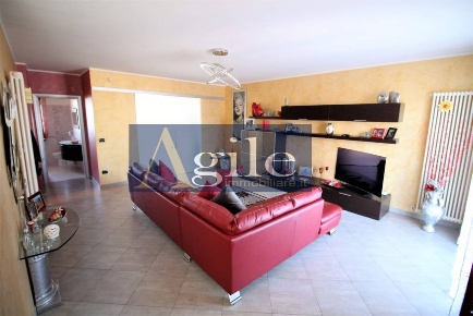 Foto Villa a schiera in viale piane san donato, Corropoli di 195 m²