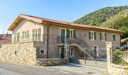 Foto Appartamento in Via Morandi Gilli, Concesio San Vigilio di 132 m²