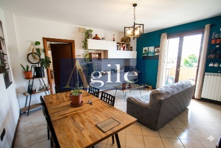 Foto Appartamento in VIA PIAVE, Spinetoli Pagliare di 100 m² con 3 locali