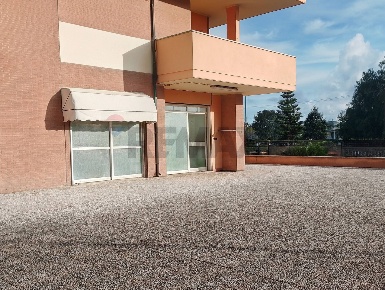 Foto Ufficio in via di colle vecchio 1, Nettuno Centro di 49 m² in vendita
