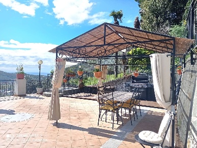 Foto Villa unifamiliare in Case sparse di caperana 17, Chiavari Ri Alto