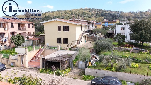 Foto Appartamento a Tortolì di 150 m² con 5 locali in vendita