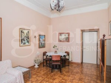 Foto Appartamento in Via Giovanni Giolitti 255, Roma Esquilino di 160 m²