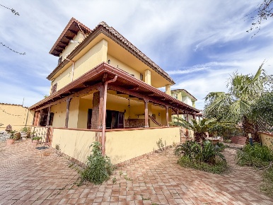 Foto Villa unifamiliare in Via COMUNALE TAVERNOLA SNC, Napoli Capodichino