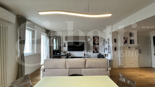 Foto Appartamento in Milano, Bologna Savena di 110 m² con 3 locali