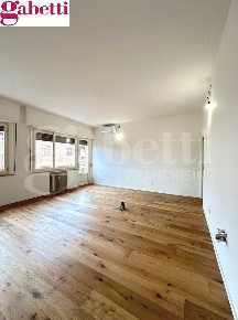 Foto Appartamento a Siena Cavour - Mentana di 105 m² con 5 locali