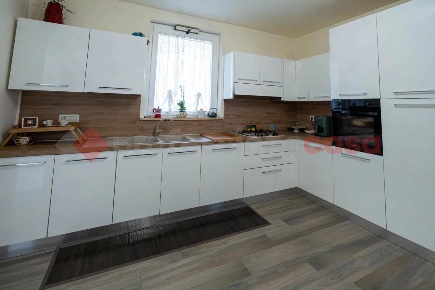 Foto Appartamento in Via Quinto Fabio Massimo 3, Frosinone di 100 m²
