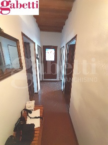 Foto Appartamento a Casole d'Elsa di 75 m² con 4 locali in vendita
