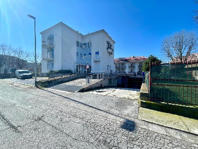 Foto Box in Corso Piave 96, Alba Borgo Piave, Corso Europa, Zona Ferrero