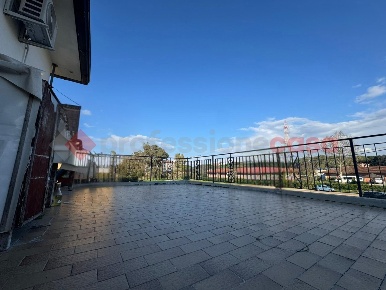 Foto Appartamento a Collesalvetti Stagno di 130 m² con 5 locali in vendita