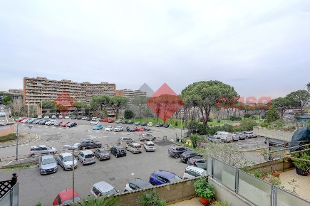 Foto Appartamento in FIUME DELLE PERLE, Roma Mostacciano di 111 m²