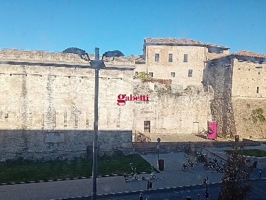 Foto Appartamento a Rimini Centro Storico di 180 m² con 6 locali in vendita