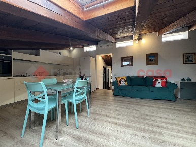 Foto Appartamento in Via SOTTORIVA 15, Verona Centro Storico di 75 m²