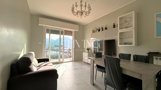 Foto Appartamento a Lucca Sant'Anna di 90 m² con 4 locali in vendita