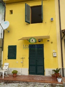 Foto Casa indipendente a Massa e Cozzile Margine Coperta Traversagna