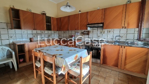 Foto Casa indipendente a Lucca San Pietro a Vico - San Cassiano di 80 m²