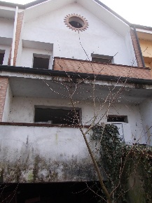 Foto Villa a schiera a Assago Centro di 348 m² con 4 locali in vendita