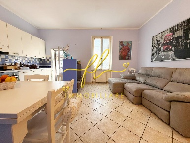 Foto Appartamento a Cecina Cecina Centro di 93 m² con 2 locali in vendita